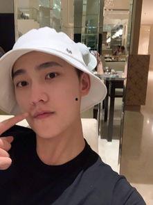 娱乐圈八卦汇总一起吃瓜,揭秘明星幕后故事，一起吃瓜狂欢